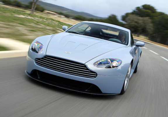 Pictures of Aston Martin V12 Vantage RS Concept (2007)