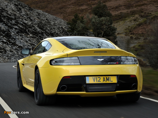 Pictures of Aston Martin V12 Vantage S 2013 (640 x 480)