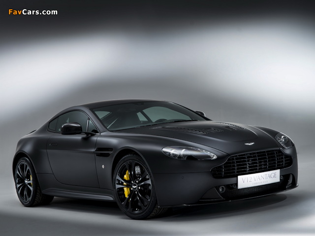 Pictures of Aston Martin V12 Vantage Carbon Black II 2013 (640 x 480)