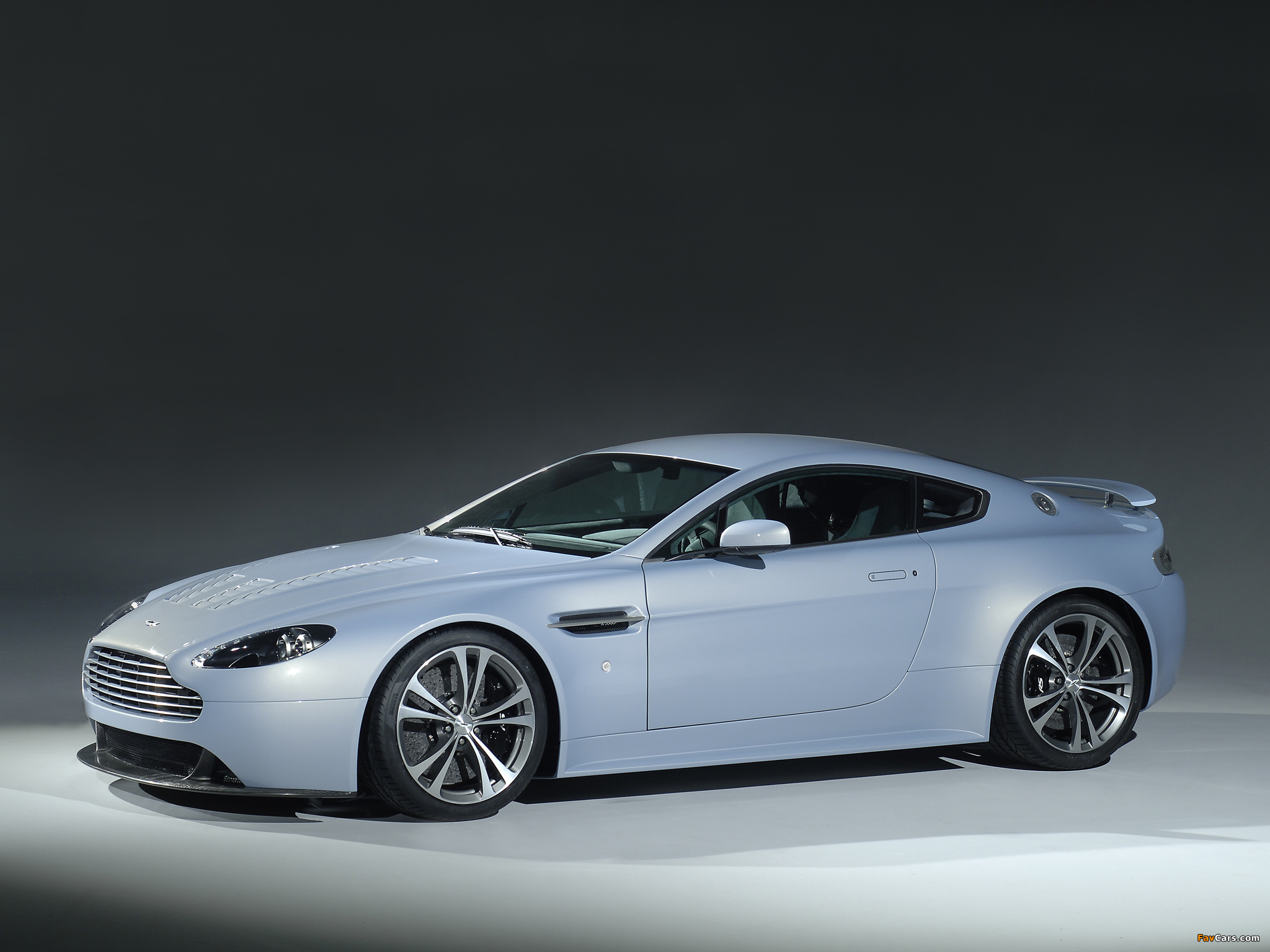 Aston Martin V12 Vantage RS Concept (2007) wallpapers (2048 x 1536)