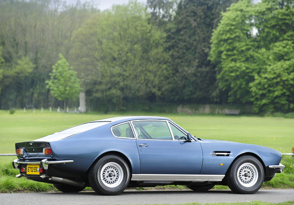 Aston Martin V8 Saloon (1972–1989) images