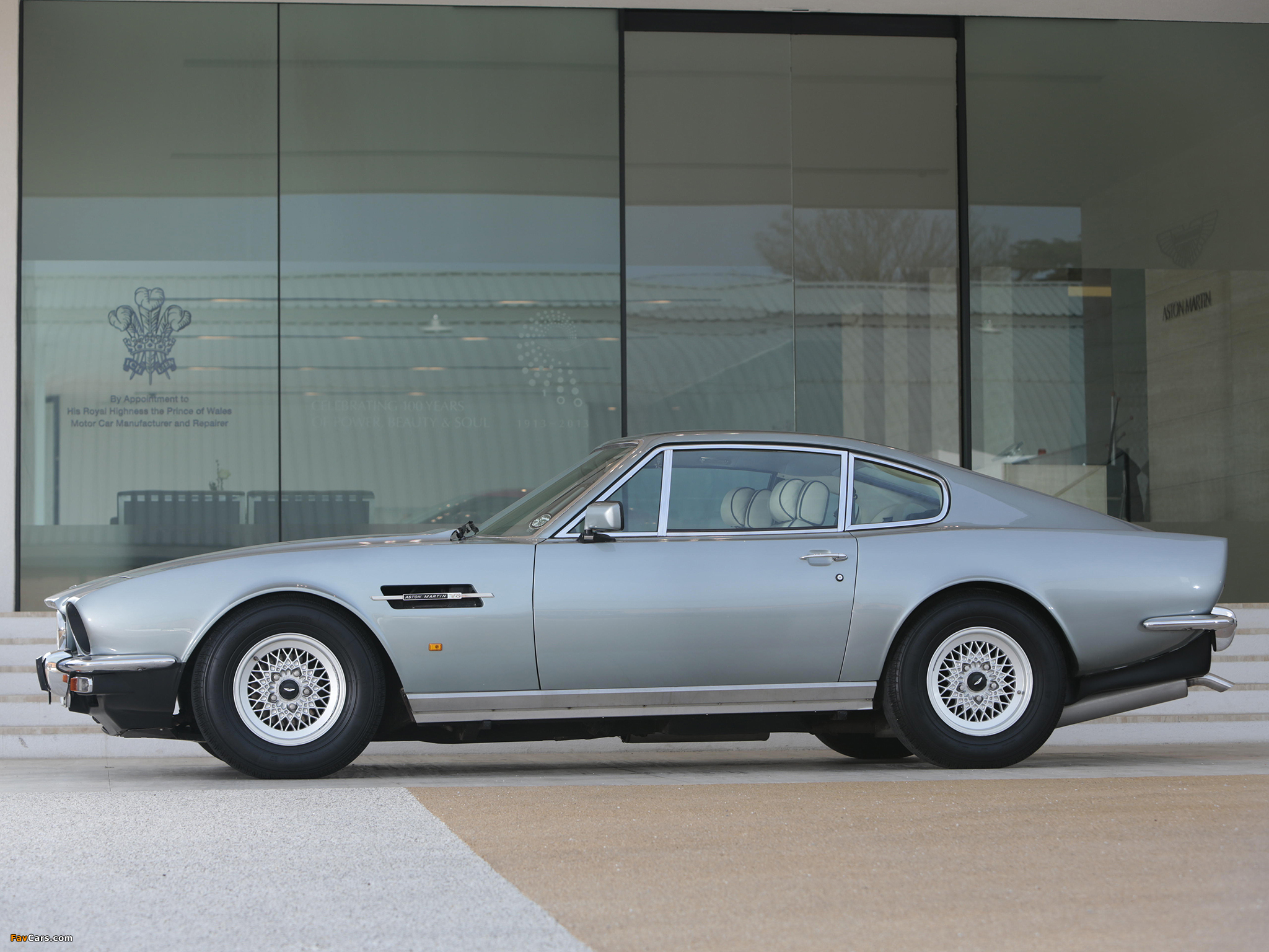 Aston Martin V8 Saloon (1972–1989) images (2048 x 1536)