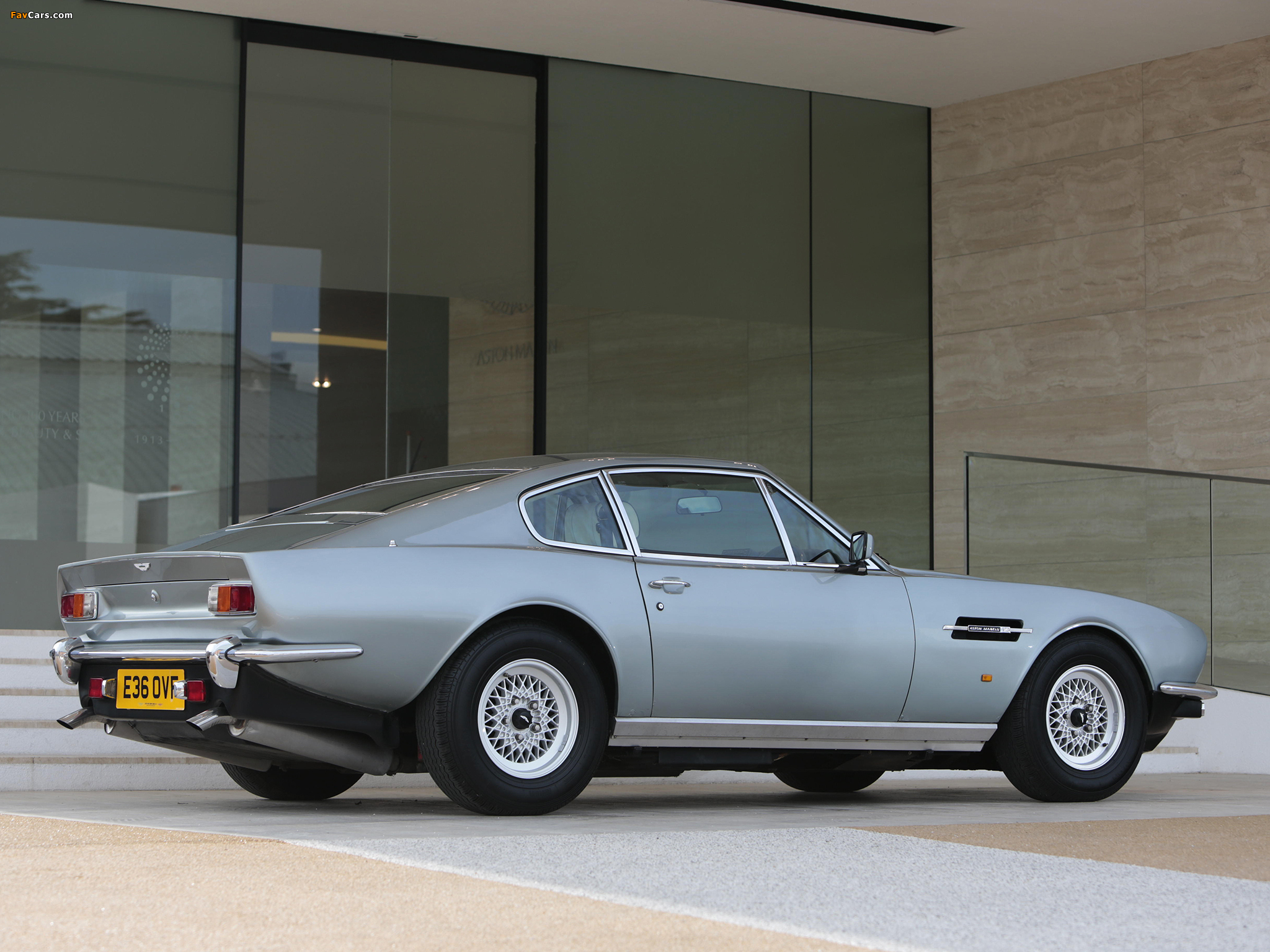 Aston Martin V8 Saloon (1972–1989) images (2048 x 1536)