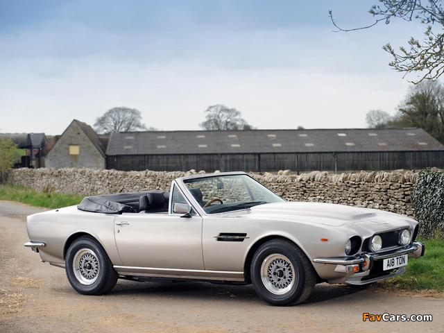 Aston Martin V8 Volante UK-spec (1977–1989) photos (640 x 480)