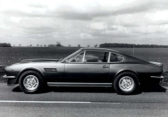Aston Martin V8 Vantage (1977–1989) photos