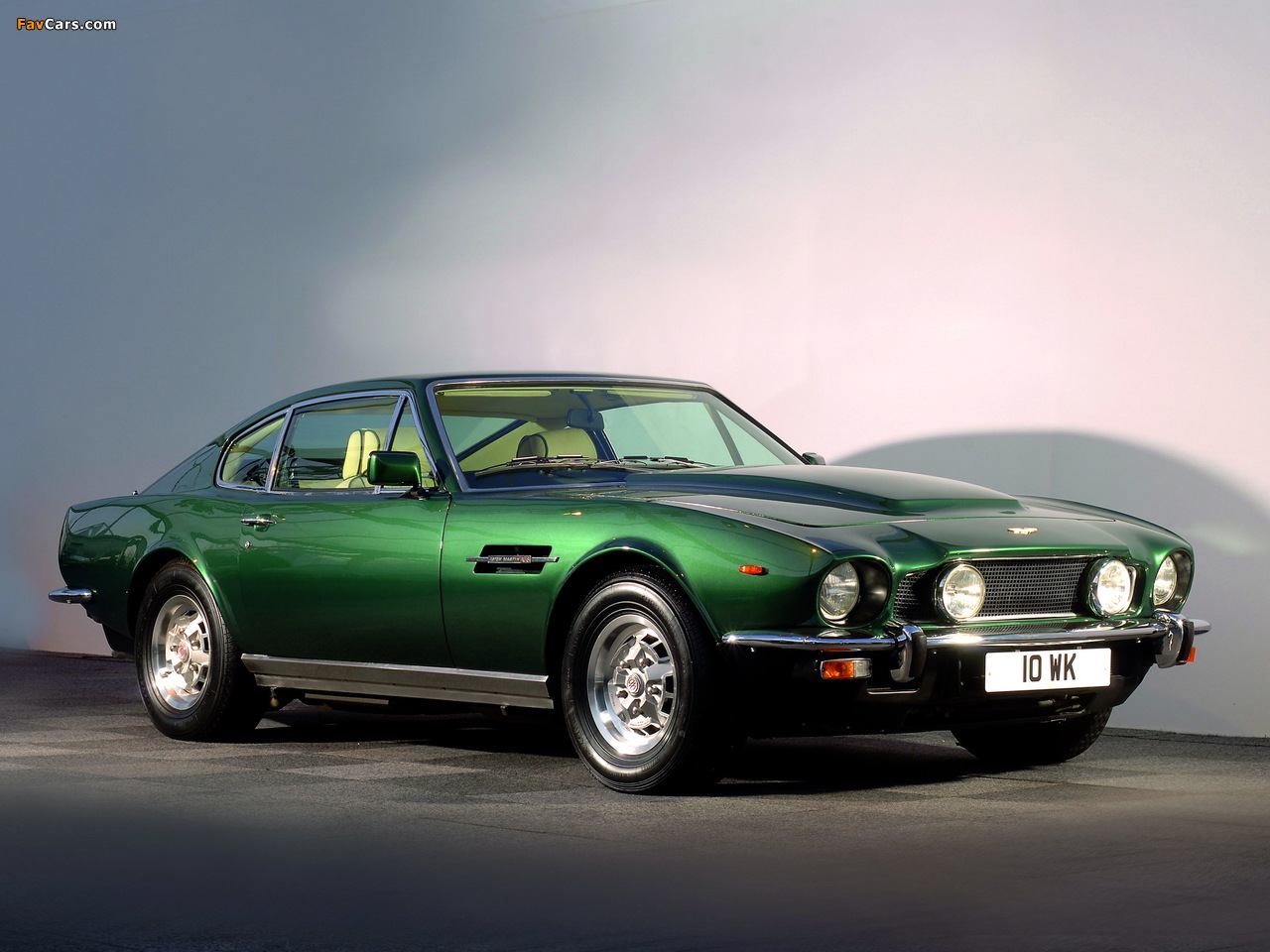 Aston Martin V8 Vantage UK-spec (1977–1989) pictures (1280 x 960)