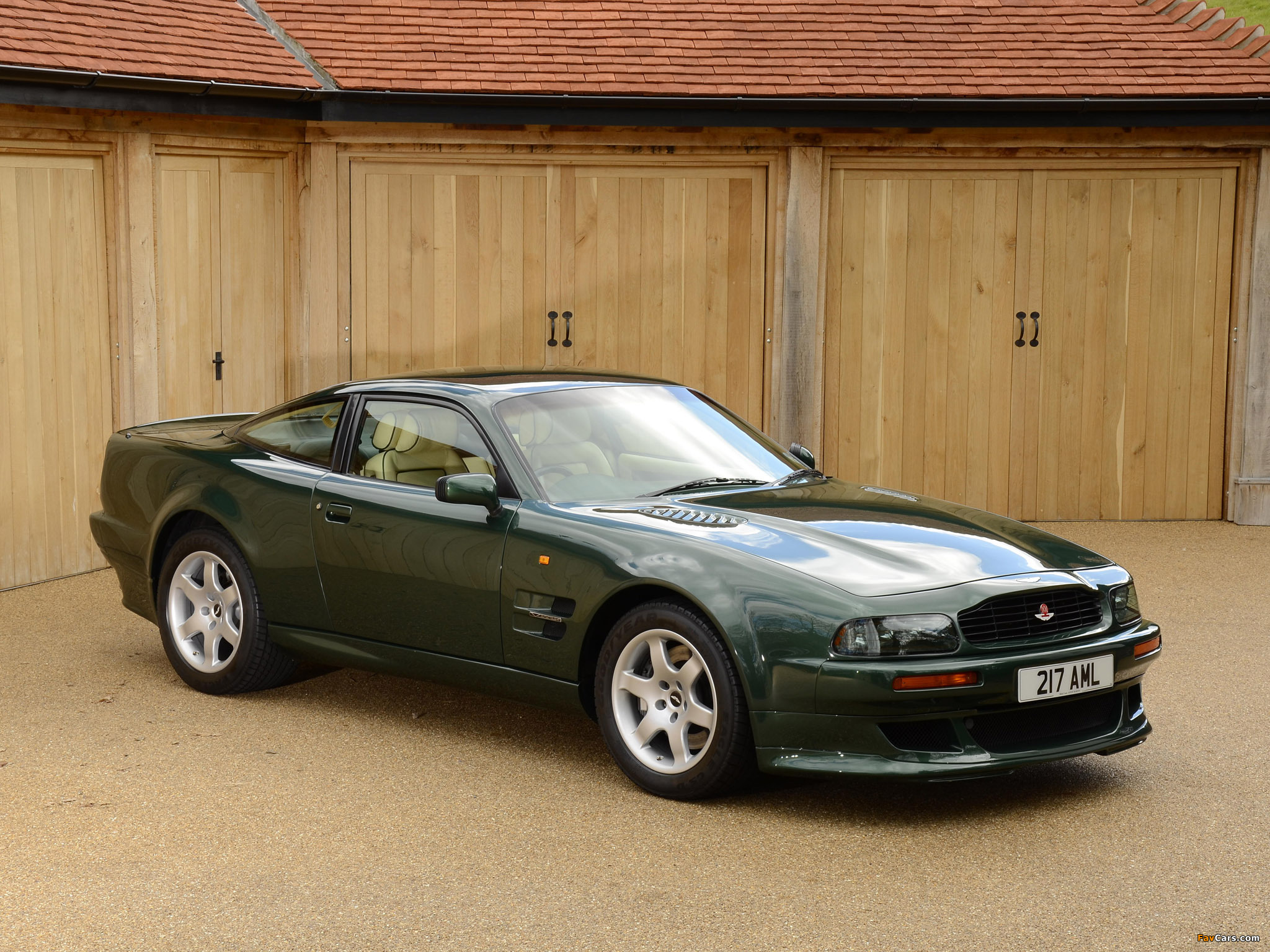 Aston Martin V8 Vantage UK-spec (1993–1999) images (2048 x 1536)