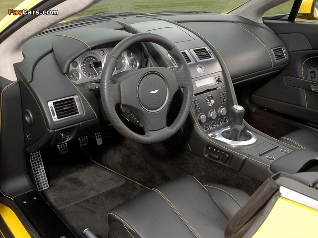 Aston Martin V8 Vantage Roadster (2006–2008) images (640 x 480)