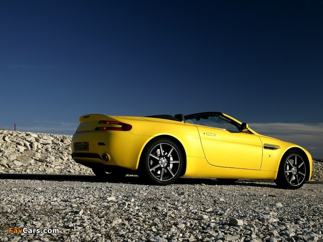 Aston Martin V8 Vantage Roadster (2006–2008) pictures (640 x 480)