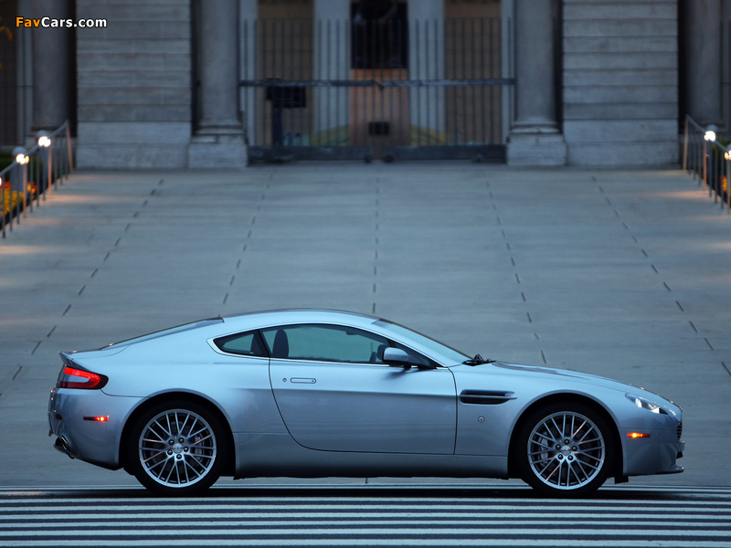 Aston Martin V8 Vantage US-spec (2008–2012) wallpapers (800 x 600)