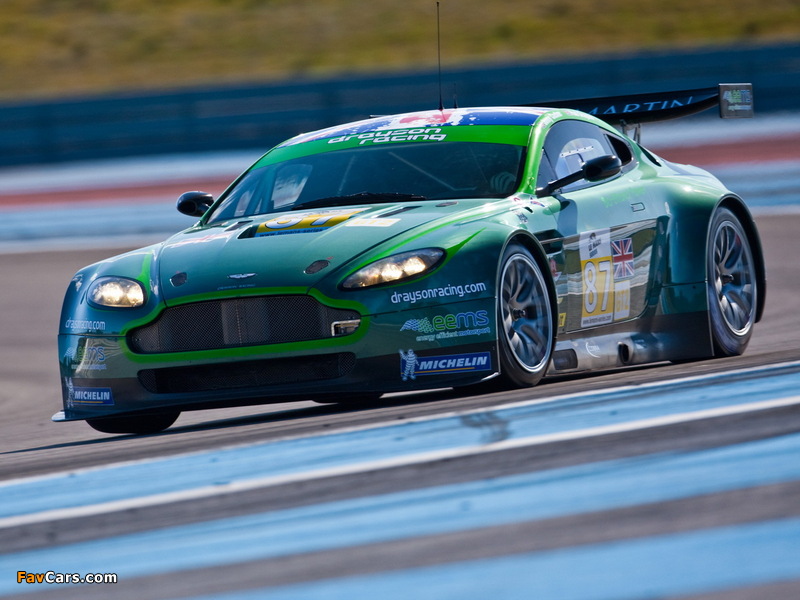 Aston Martin V8 Vantage GT2 (2009) photos (800 x 600)