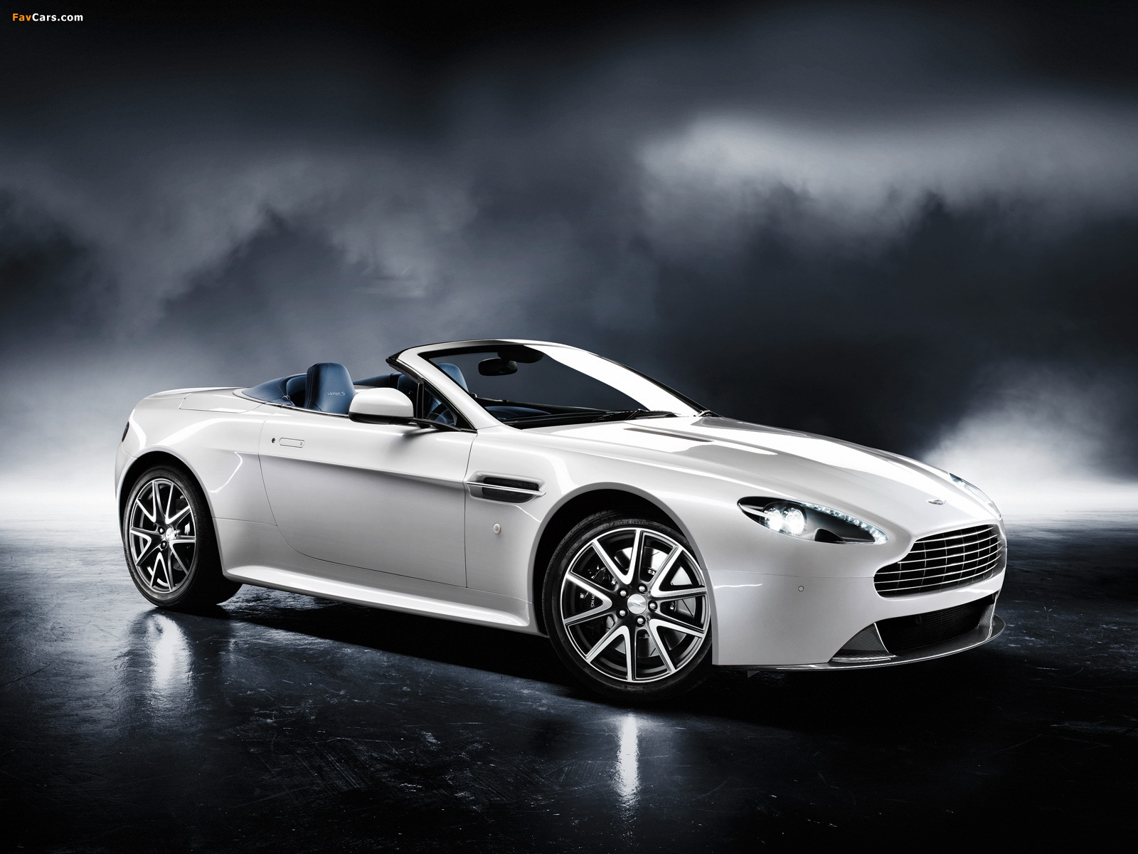 Aston Martin V8 Vantage S Roadster UK-spec (2011) images (1600 x 1200)