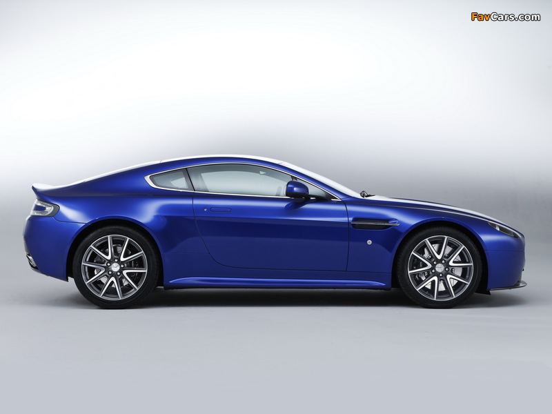 Aston Martin V8 Vantage S UK-spec (2011) photos (800 x 600)