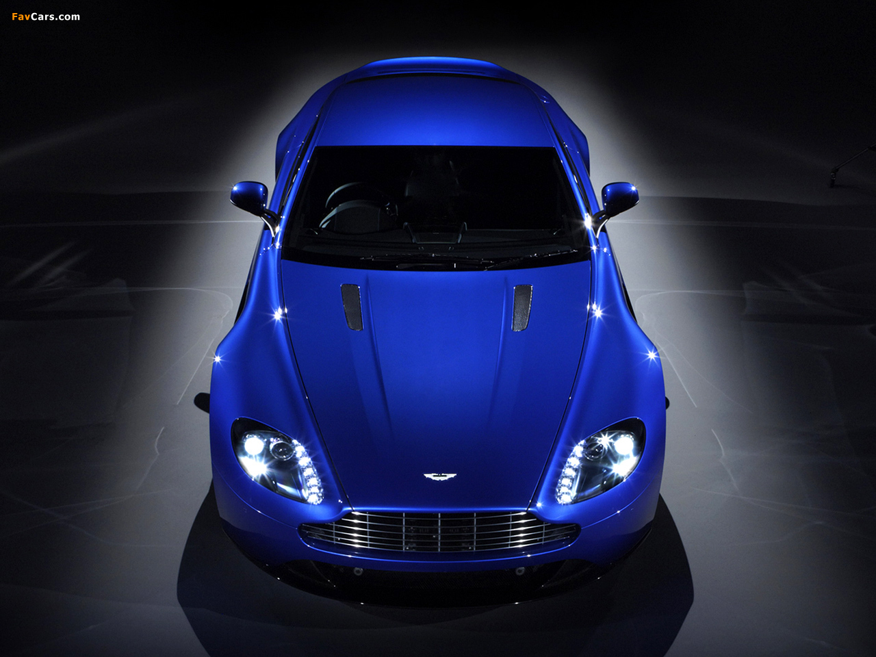 Aston Martin V8 Vantage S UK-spec (2011) photos (1280 x 960)