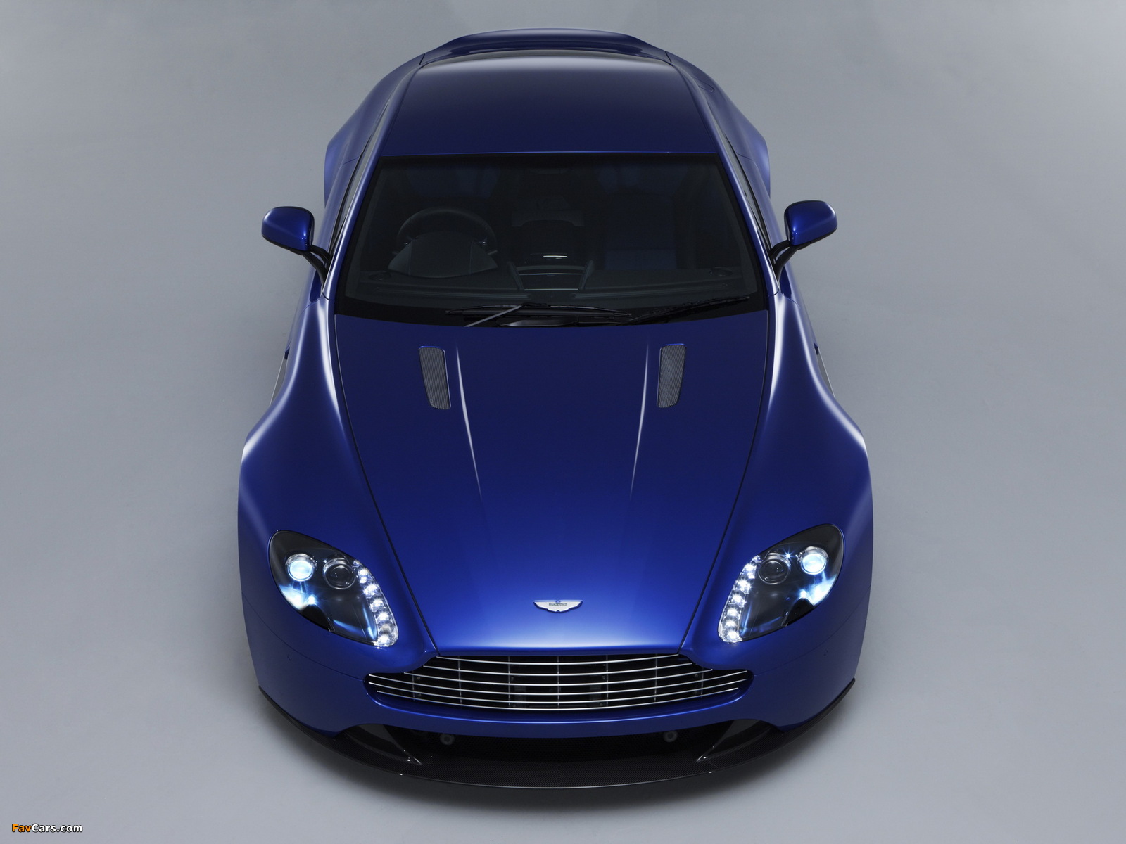 Aston Martin V8 Vantage S UK-spec (2011) photos (1600 x 1200)