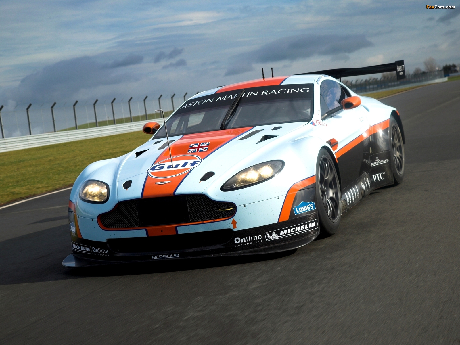 Aston Martin V8 Vantage GTE (2012) images (1600 x 1200)