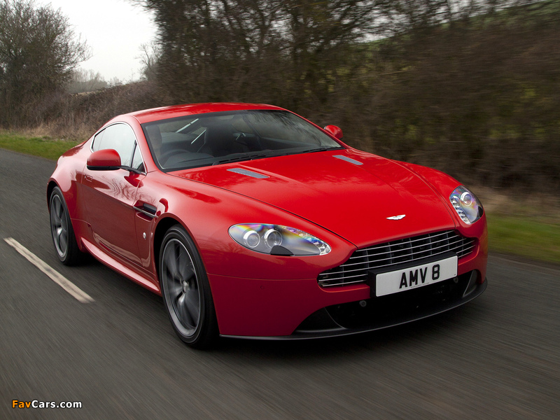 Aston Martin V8 Vantage UK-spec (2012) photos (800 x 600)