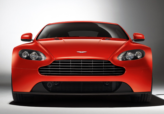 Aston Martin V8 Vantage UK-spec (2012) pictures
