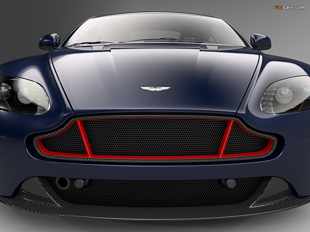 Aston Martin V8 Vantage S 