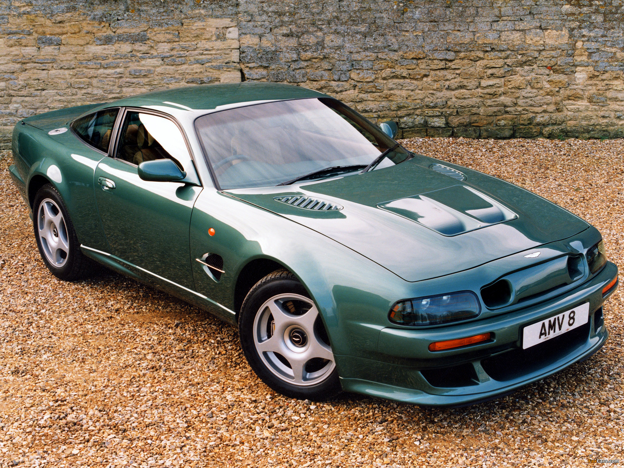 Images of Aston Martin V8 Vantage Le Mans (1999–2000) (2048 x 1536)