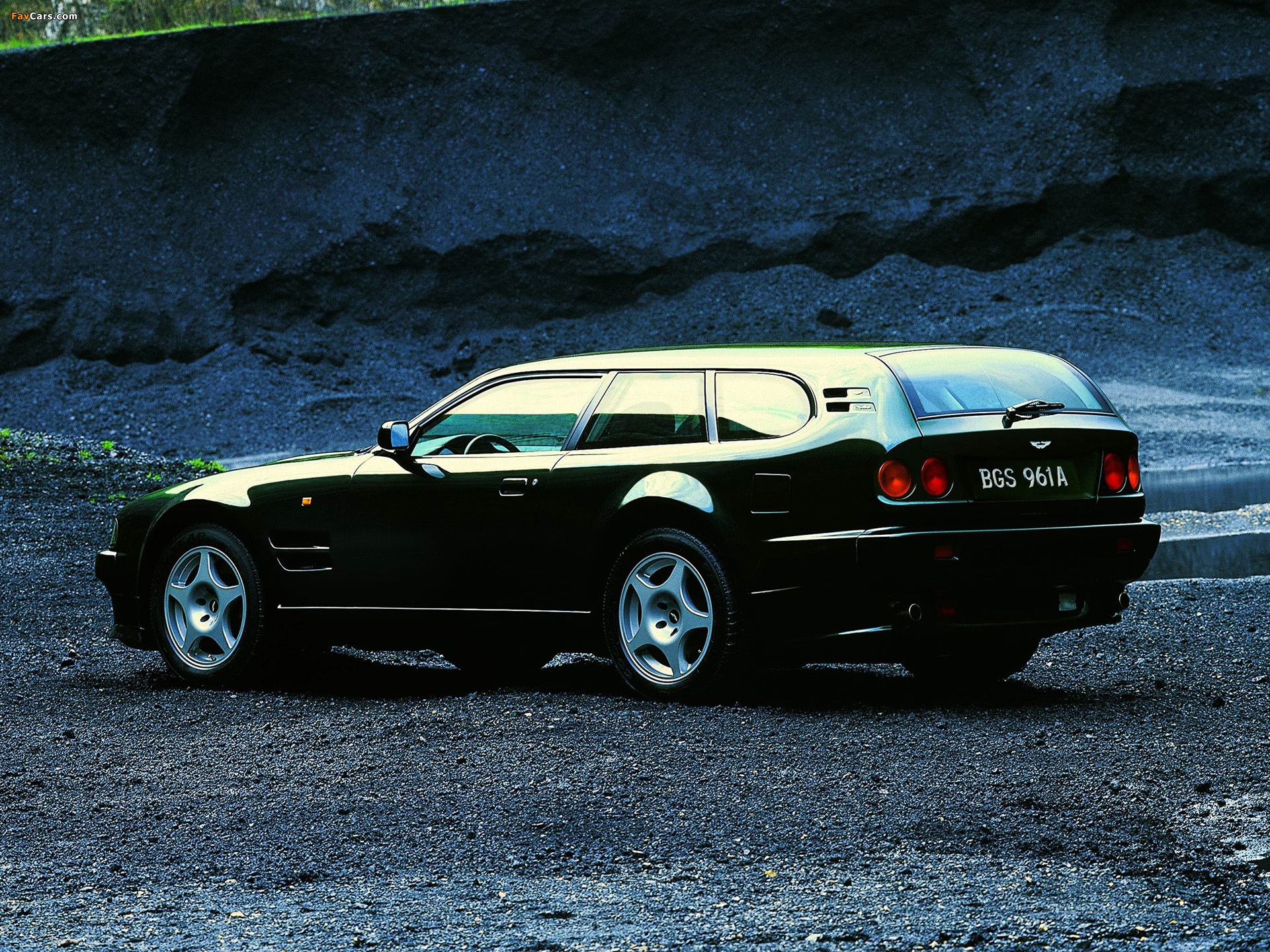 Images of Aston Martin V8 Vantage V600 Shooting Brake by Roos Engineering (1999) (1920 x 1440)