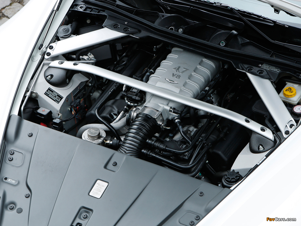 Images of Aston Martin V8 Vantage Roadster (2008–2012) (1024 x 768)