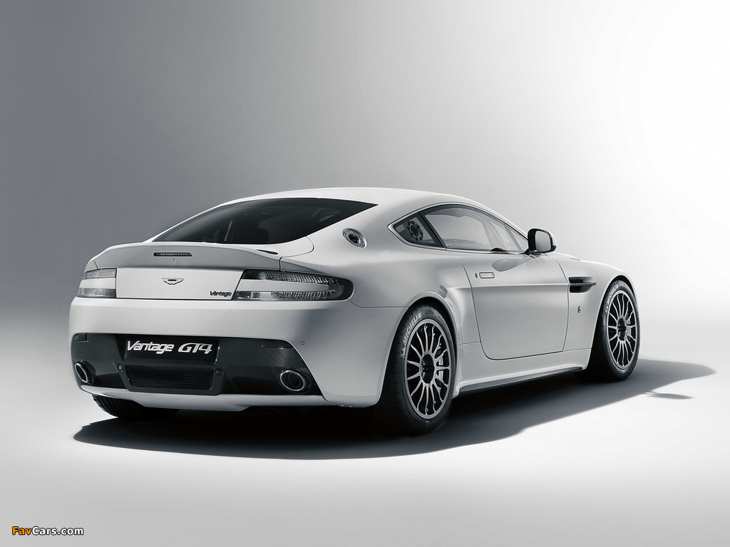 Images of Aston Martin V8 Vantage GT4 (2010) (1024 x 768)