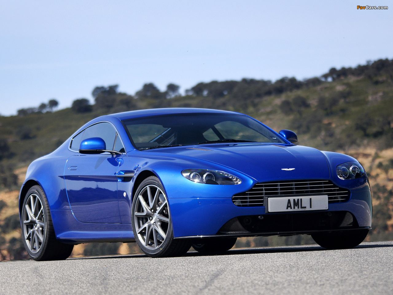 Images of Aston Martin V8 Vantage S (2011) (1280 x 960)