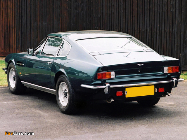 Photos of Aston Martin V8 Saloon (1972–1989) (640 x 480)
