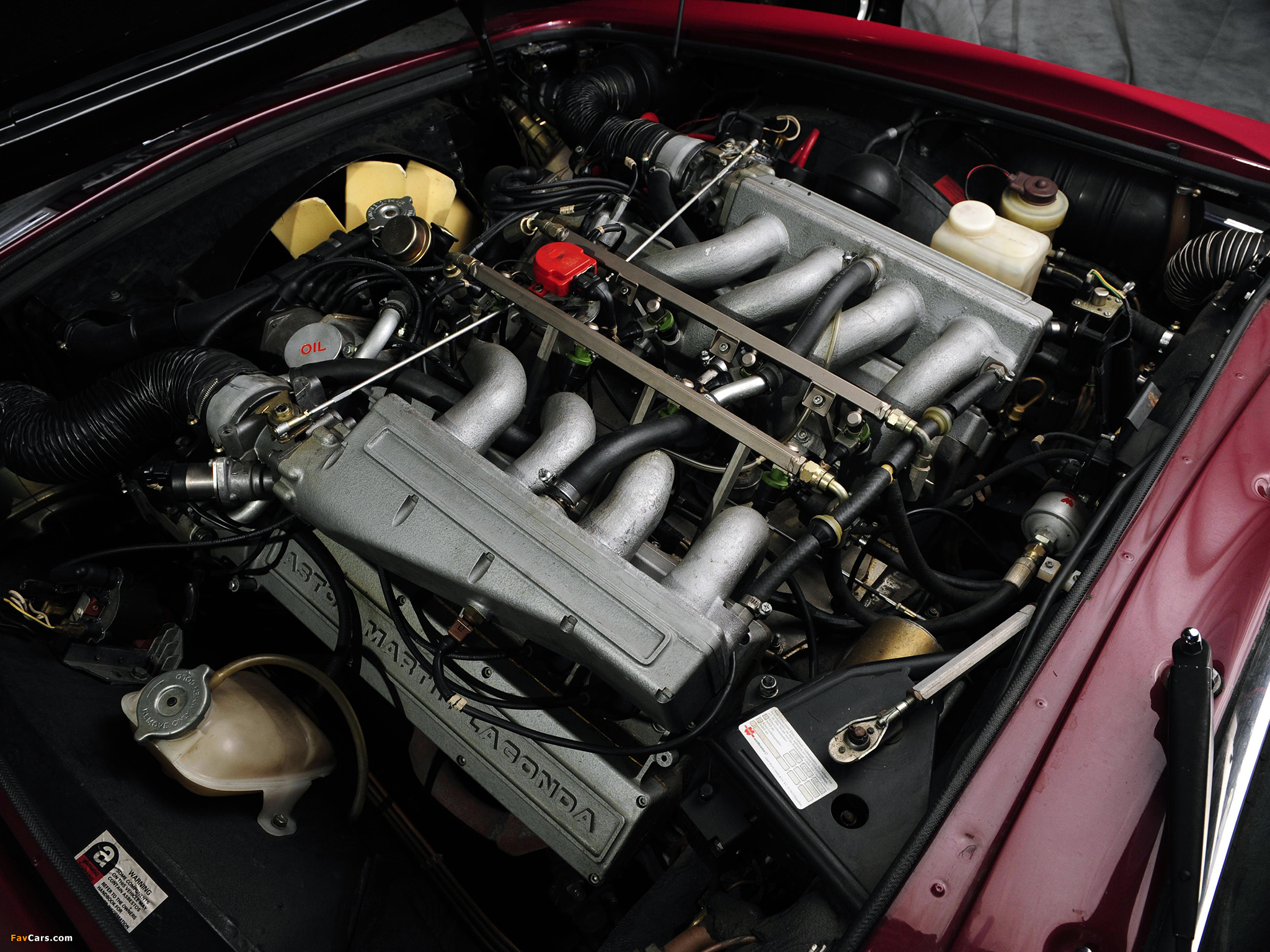 Photos of Aston Martin V8 Volante (1977–1989) (2048 x 1536)