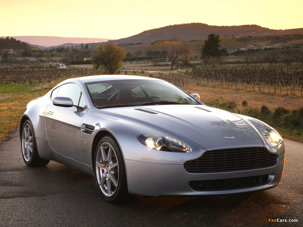 Photos of Aston Martin V8 Vantage (2005–2008) (1024 x 768)