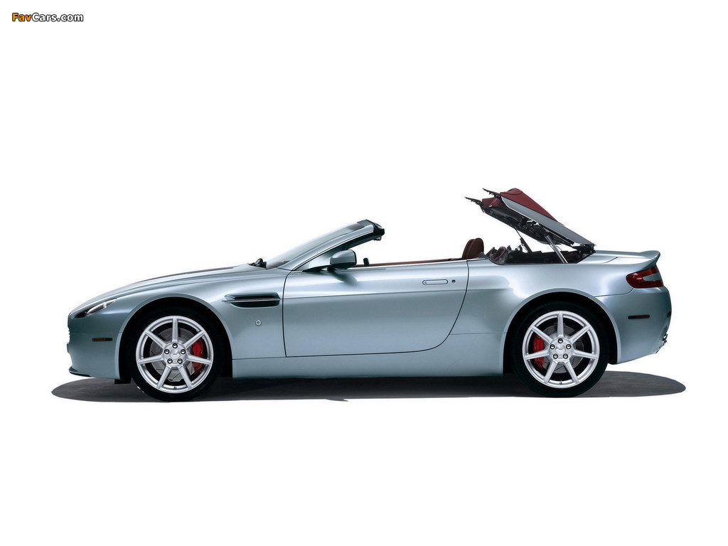 Photos of Aston Martin V8 Vantage Roadster (2006–2008) (1024 x 768)