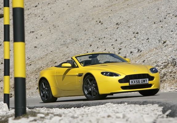 Photos of Aston Martin V8 Vantage Roadster (2006–2008)