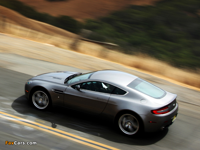 Photos of Aston Martin V8 Vantage US-spec (2008–2012) (640 x 480)