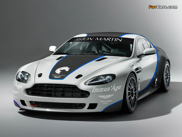 Photos of Aston Martin V8 Vantage GT4 (2009–2010) (640 x 480)