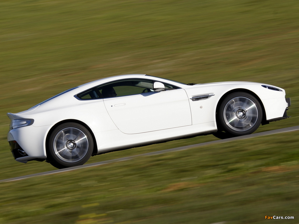 Photos of Aston Martin V8 Vantage S (2011) (1024 x 768)