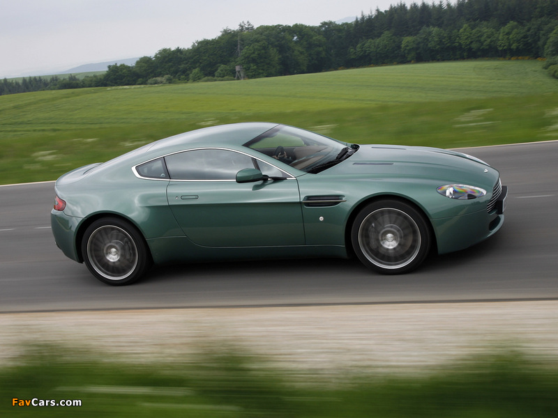 Photos of Aston Martin V8 Vantage (2008–2012) (800 x 600)