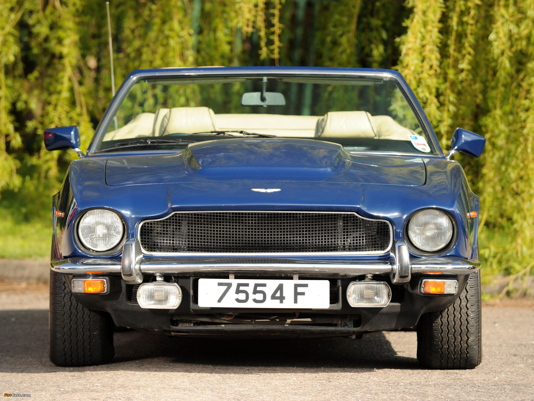 Pictures of Aston Martin V8 Volante UK-spec (1977–1989) (2048 x 1536)