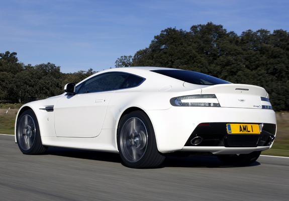 Pictures of Aston Martin V8 Vantage S (2011)