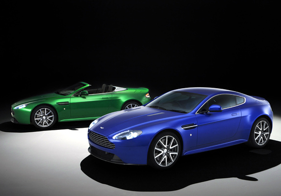 Pictures of Aston Martin V8