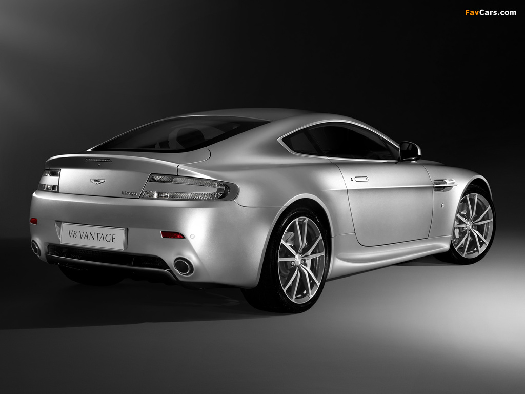 Aston Martin V8 Vantage UK-spec (2008–2012) wallpapers (1024 x 768)