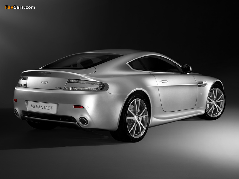 Aston Martin V8 Vantage UK-spec (2008–2012) wallpapers (800 x 600)