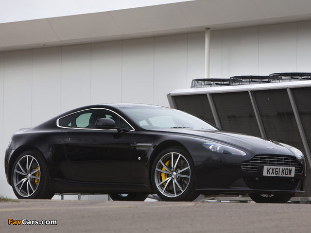 Aston Martin V8 Vantage UK-spec (2012) wallpapers (640 x 480)