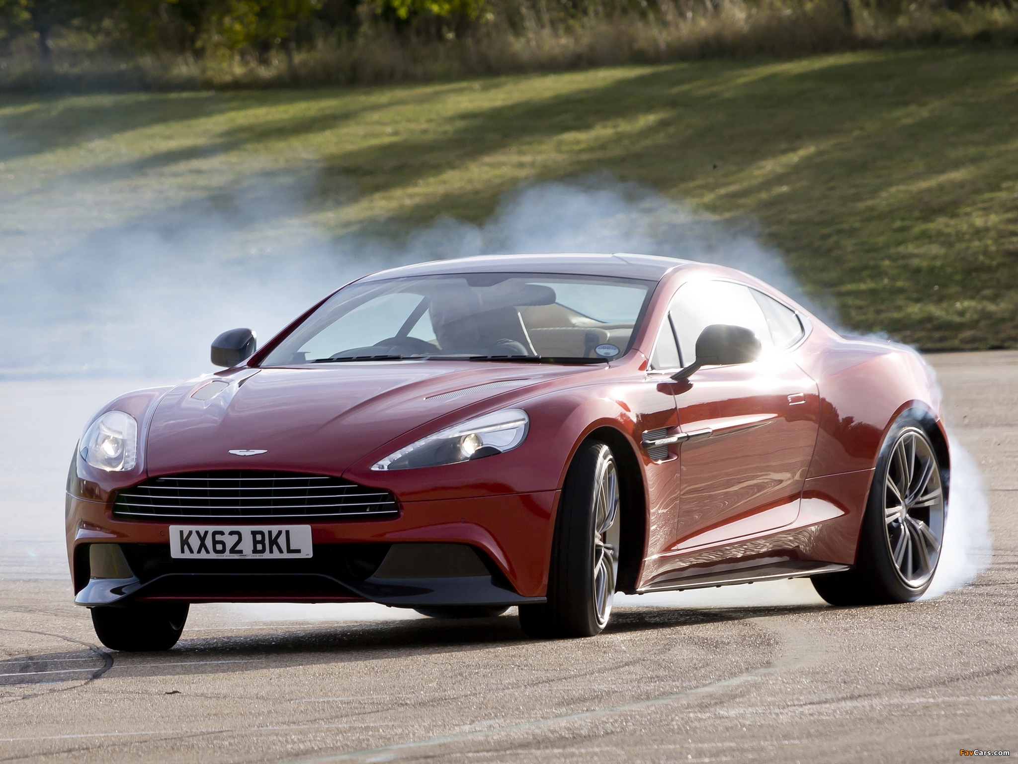 Aston Martin Vanquish UK-spec (2012) photos (2048 x 1536)