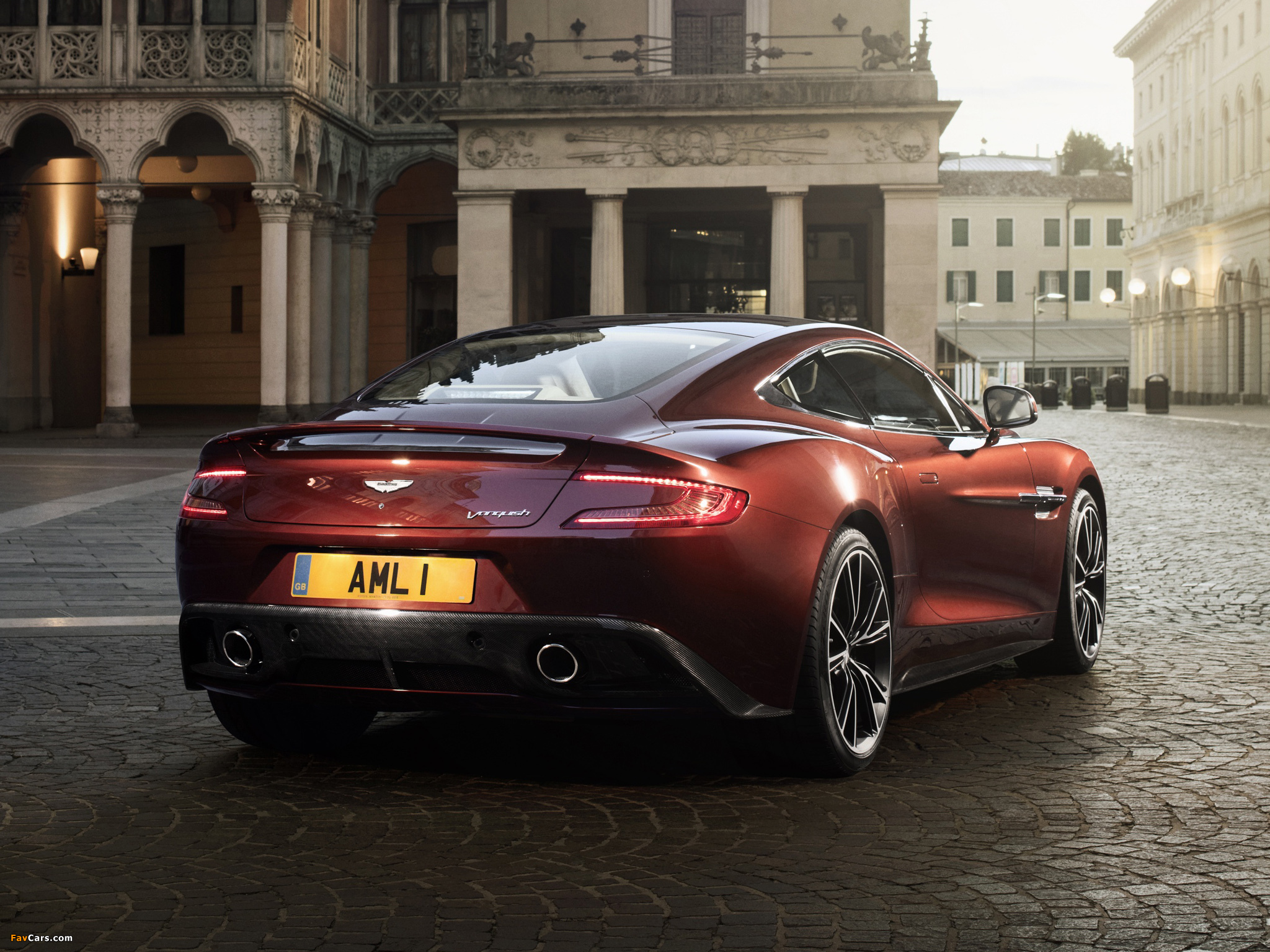 Images of Aston Martin Vanquish (2012) (2048 x 1536)