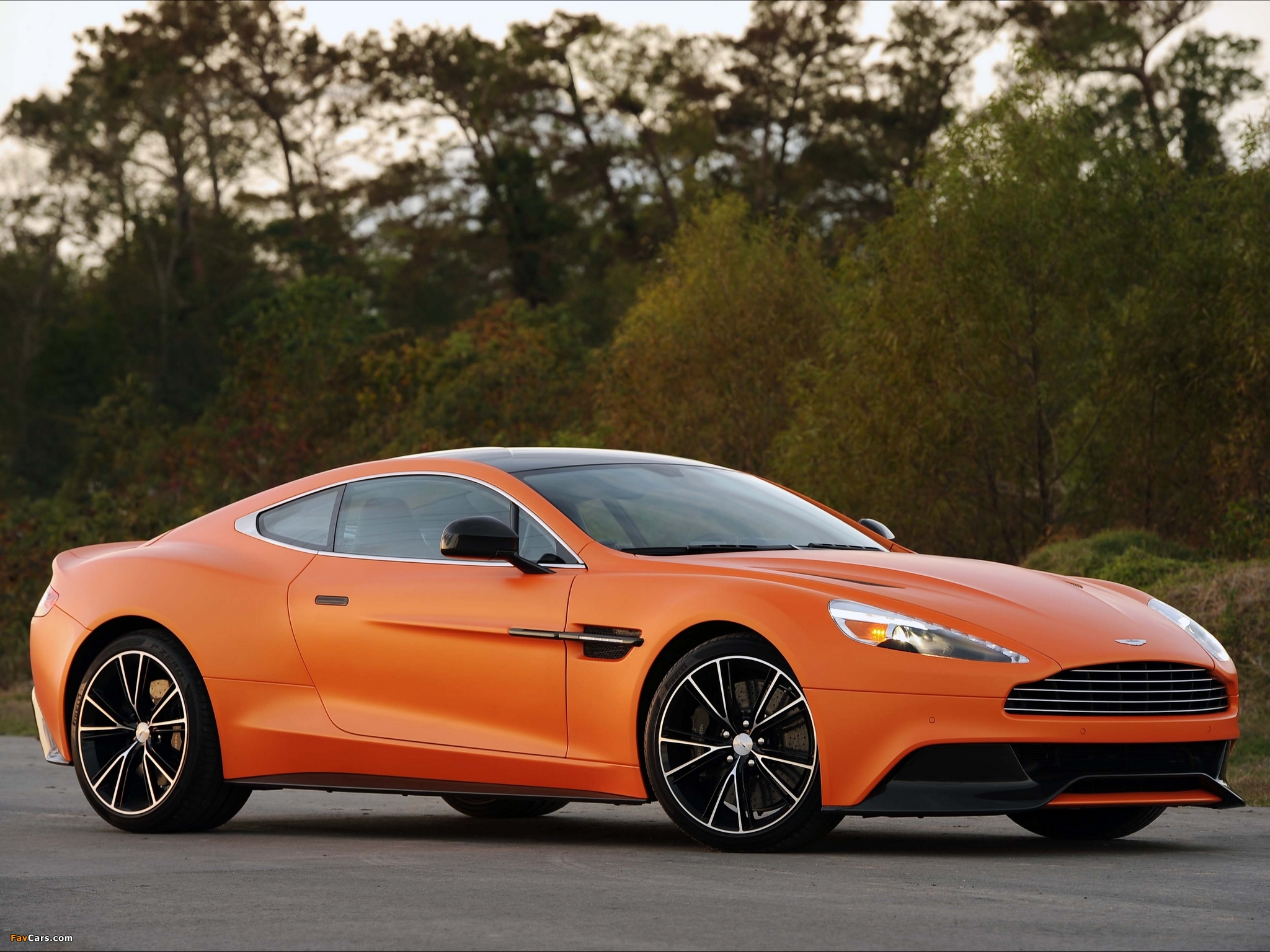 Photos of Aston Martin Vanquish US-spec 2012 (2048 x 1536)