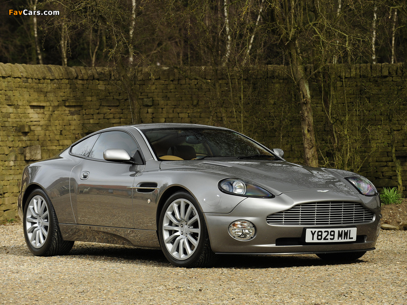 Pictures of Aston Martin V12 Vanquish UK-spec (2001–2006) (800 x 600)