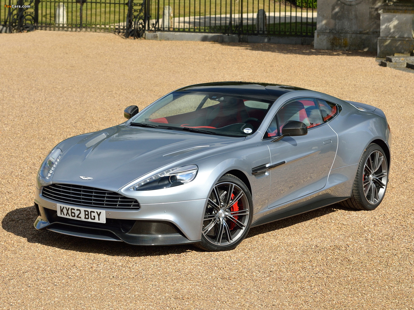 Pictures of Aston Martin Vanquish (2012) (1600 x 1200)