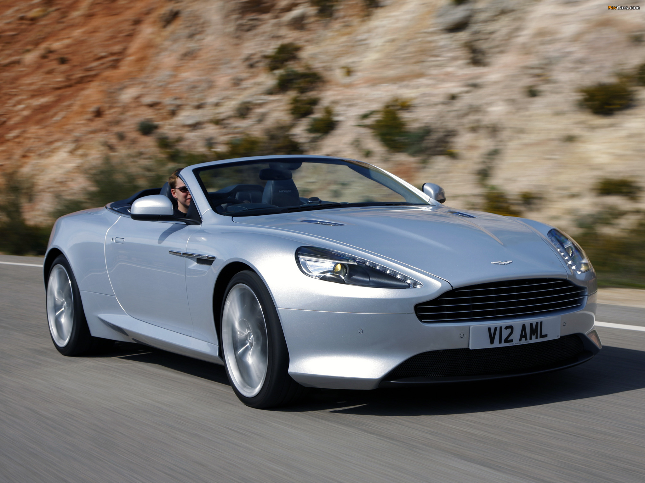 Aston Martin Virage Volante (2011–2012) photos (2048 x 1536)