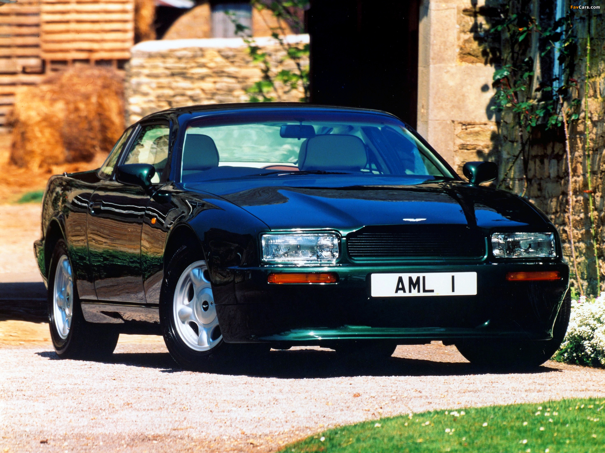 Aston Martin Virage (1989–1995) photos (2048 x 1536)